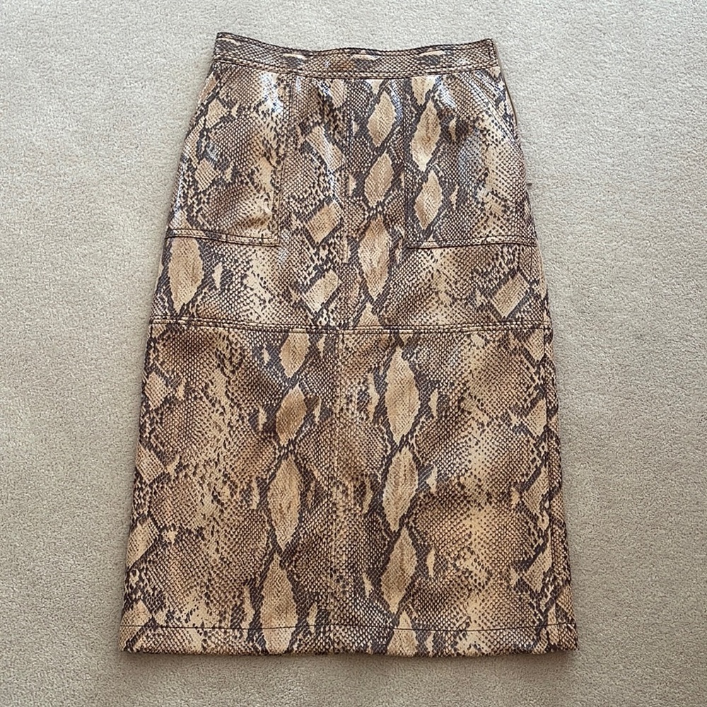 Print skirt new condition